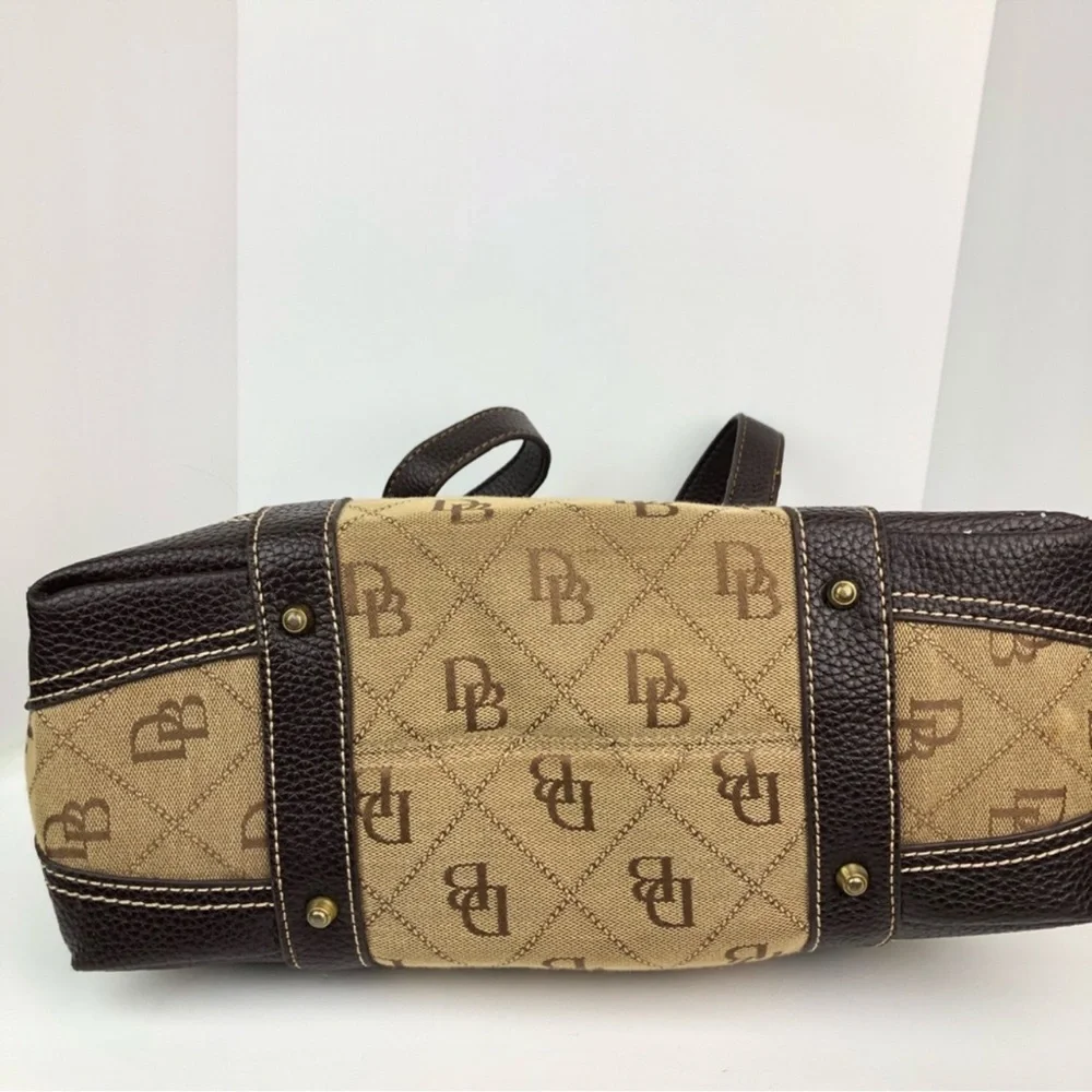 Dooney & Bourke Handbag Purse Classic Signature Monogram Canvas purse - Picture 10 of 12